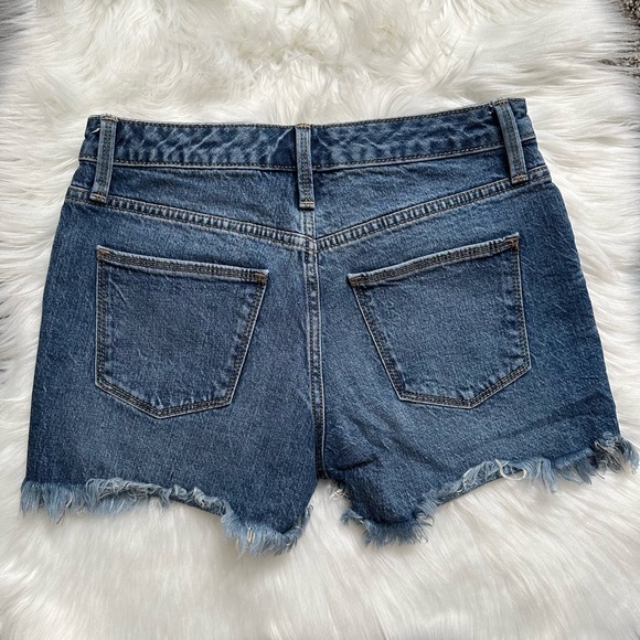 Universal Thread High Rise Shortie - Picture 3 of 3